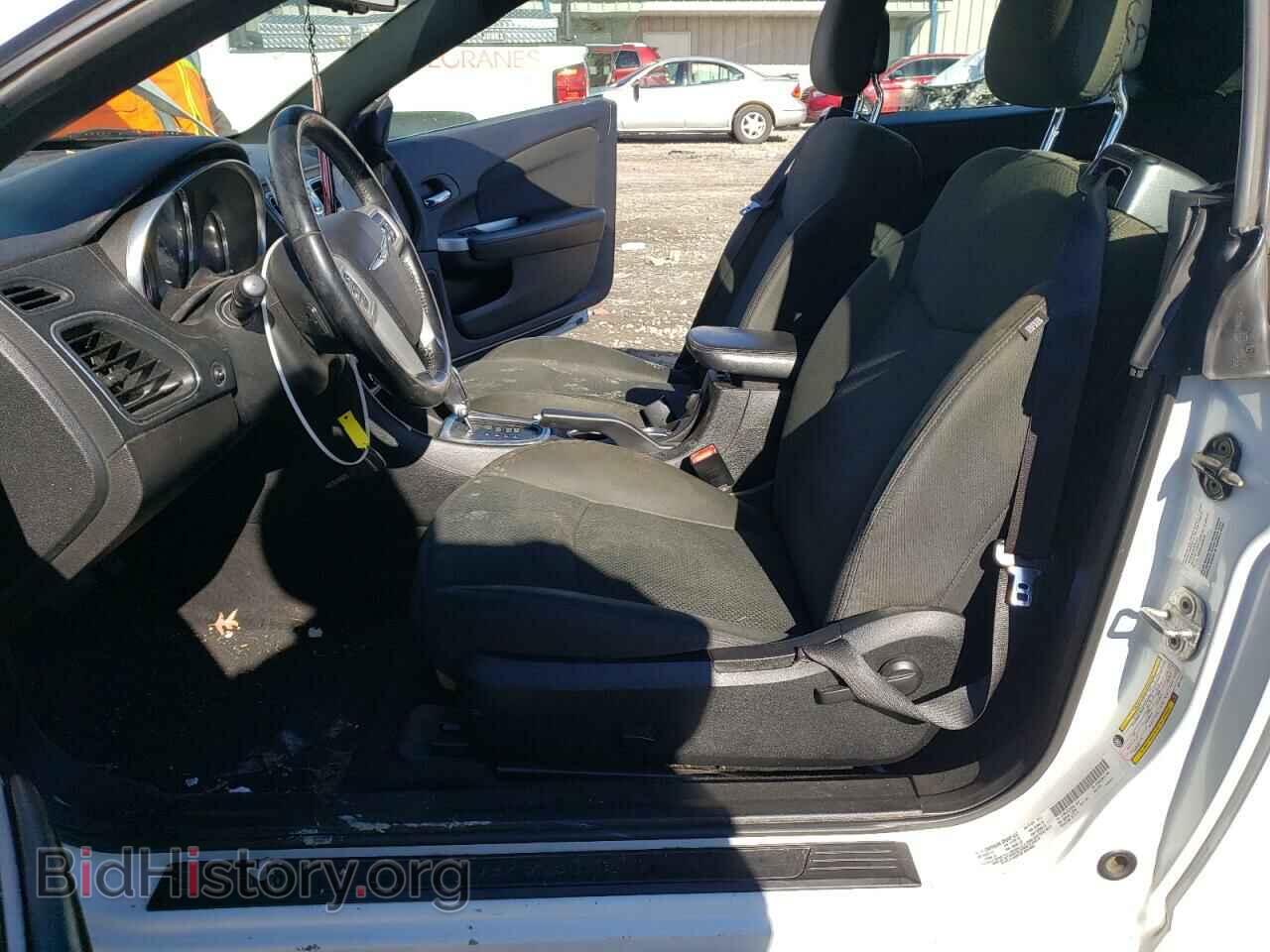 2011 CHRYSLER 200 - VIN: 1C3BC2EG2BN611210 - Фото 7