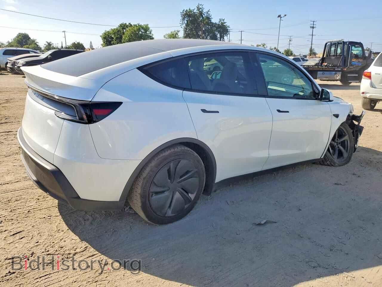 2026 TESLA MODEL Y - VIN: 7SAYGDED8TF385222 - Photo 3