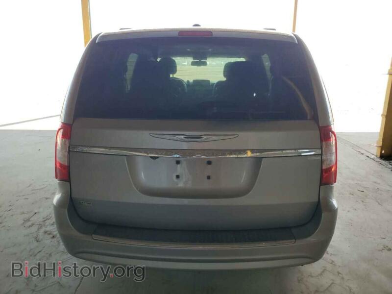 2016 Chrysler MINIVAN (VIN 2C4RC1BG6GR205918) — photo 6 of 13