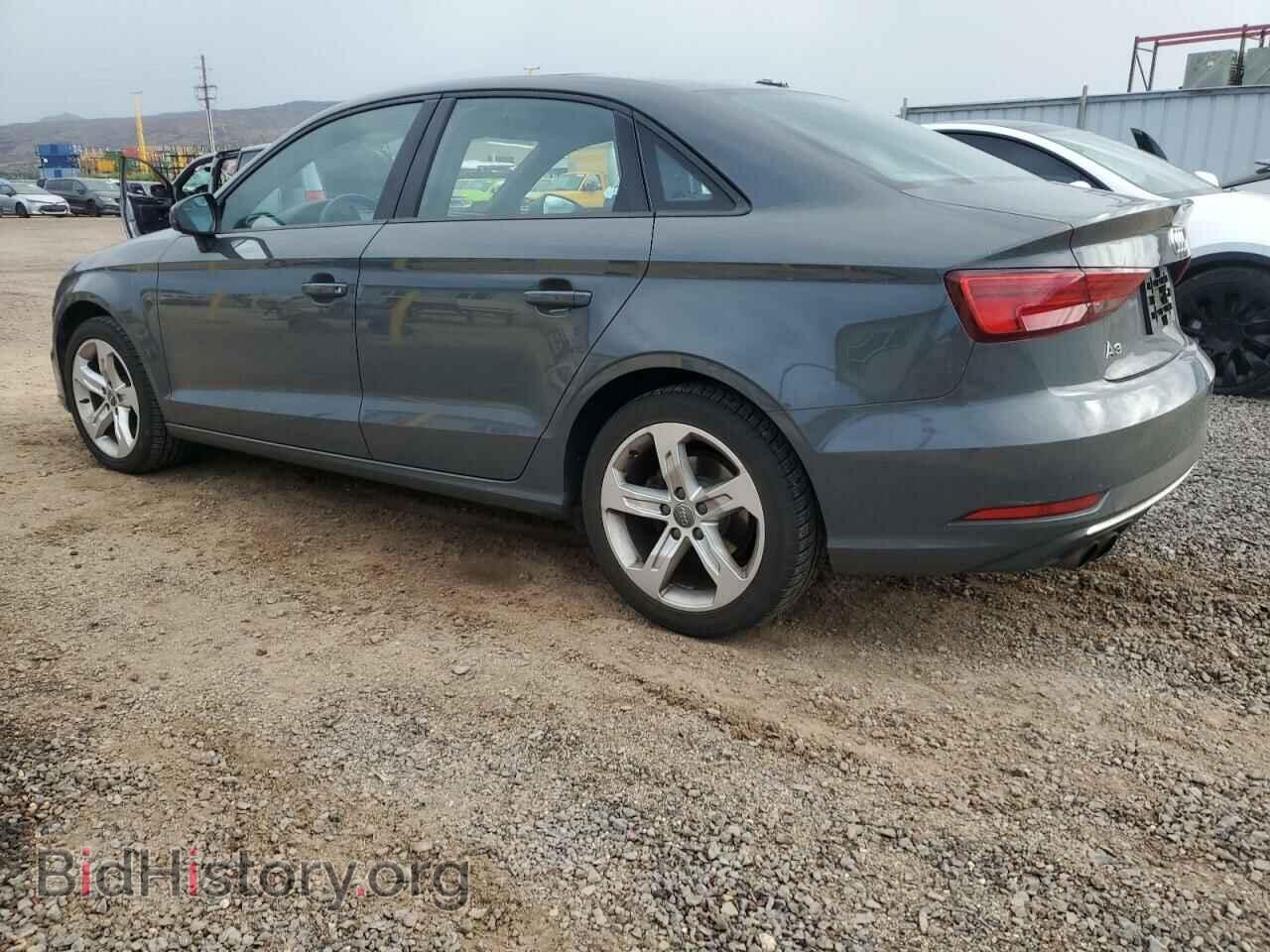 2017 AUDI A3 - VIN: WAUAUGFF4H1055275 - Фото 2