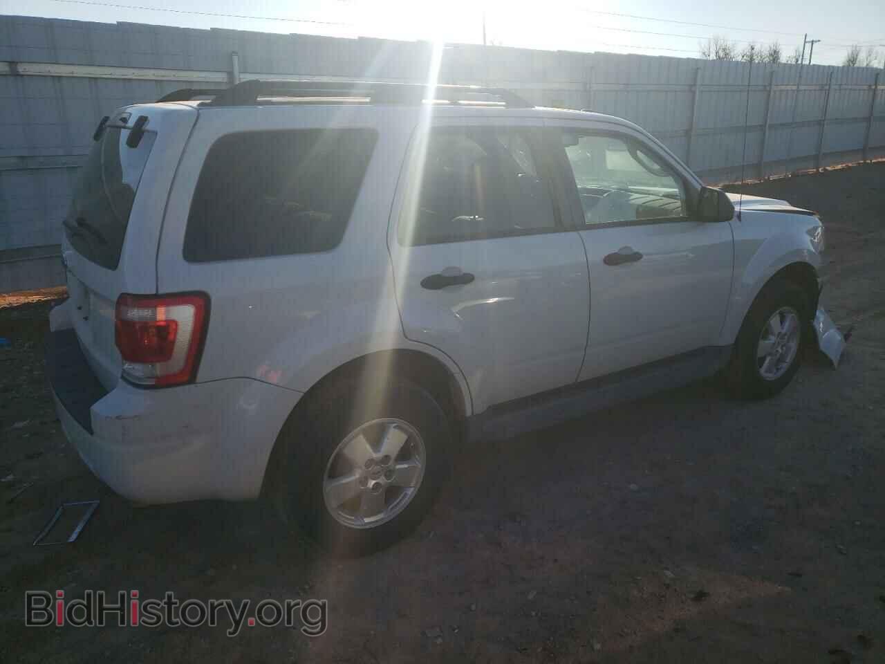 2010 FORD ESCAPE - VIN: 1FMCU0D77AKD45486 - Photo 3