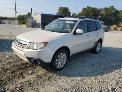 2012 Subaru FORESTER Limited, белый — VIN JF2SHAEC7CH453369, Copart