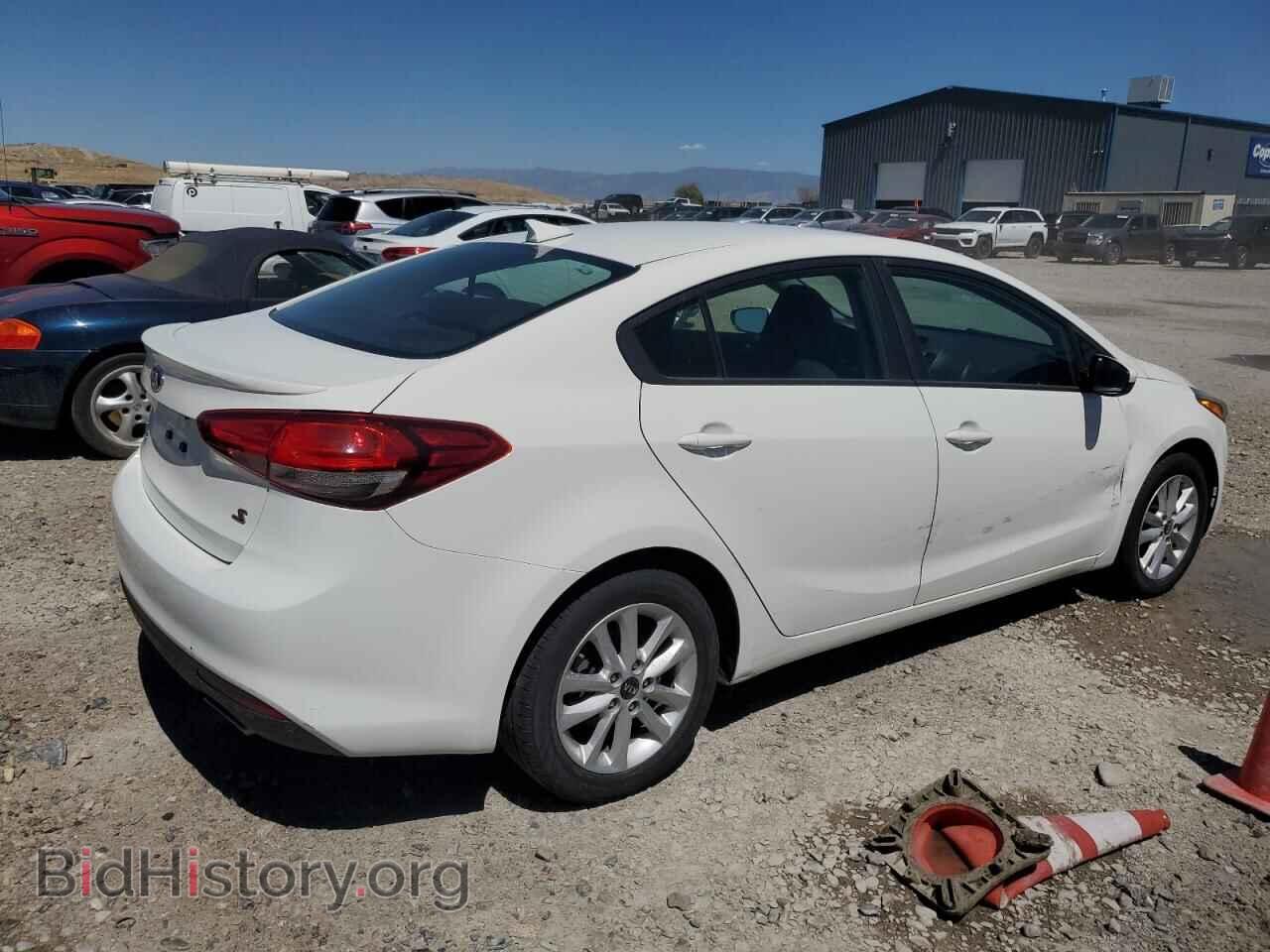 2017 KIA FORTE - VIN: 3KPFL4A77HE103827 - Фото 3