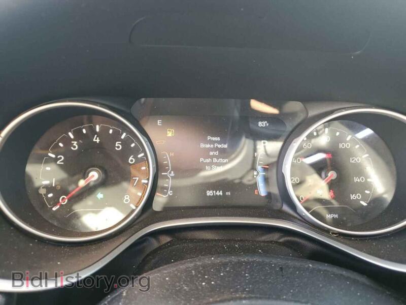 2020 Jeep COMPASS (VIN 3C4NJCABXLT169650) — photo 9 of 13