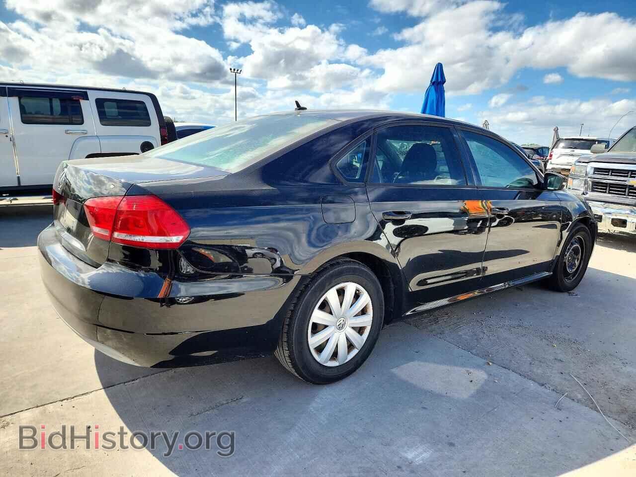 2012 VOLKSWAGEN PASSAT - VIN: 1VWAP7A33CC075051 - Photo 3