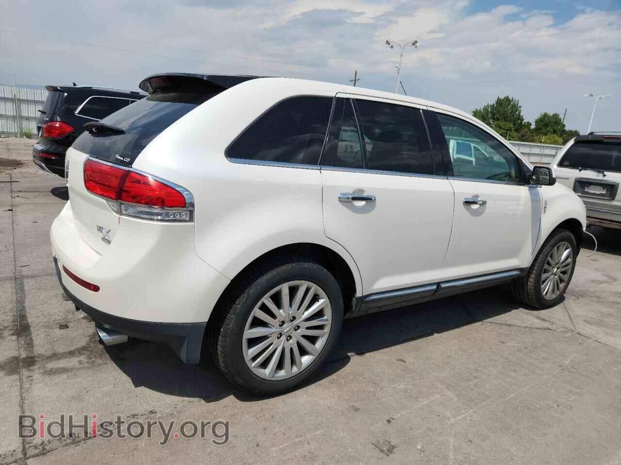 2011 LINCOLN MKX - VIN: 2LMDJ8JK6BBJ32100 - Фото 3