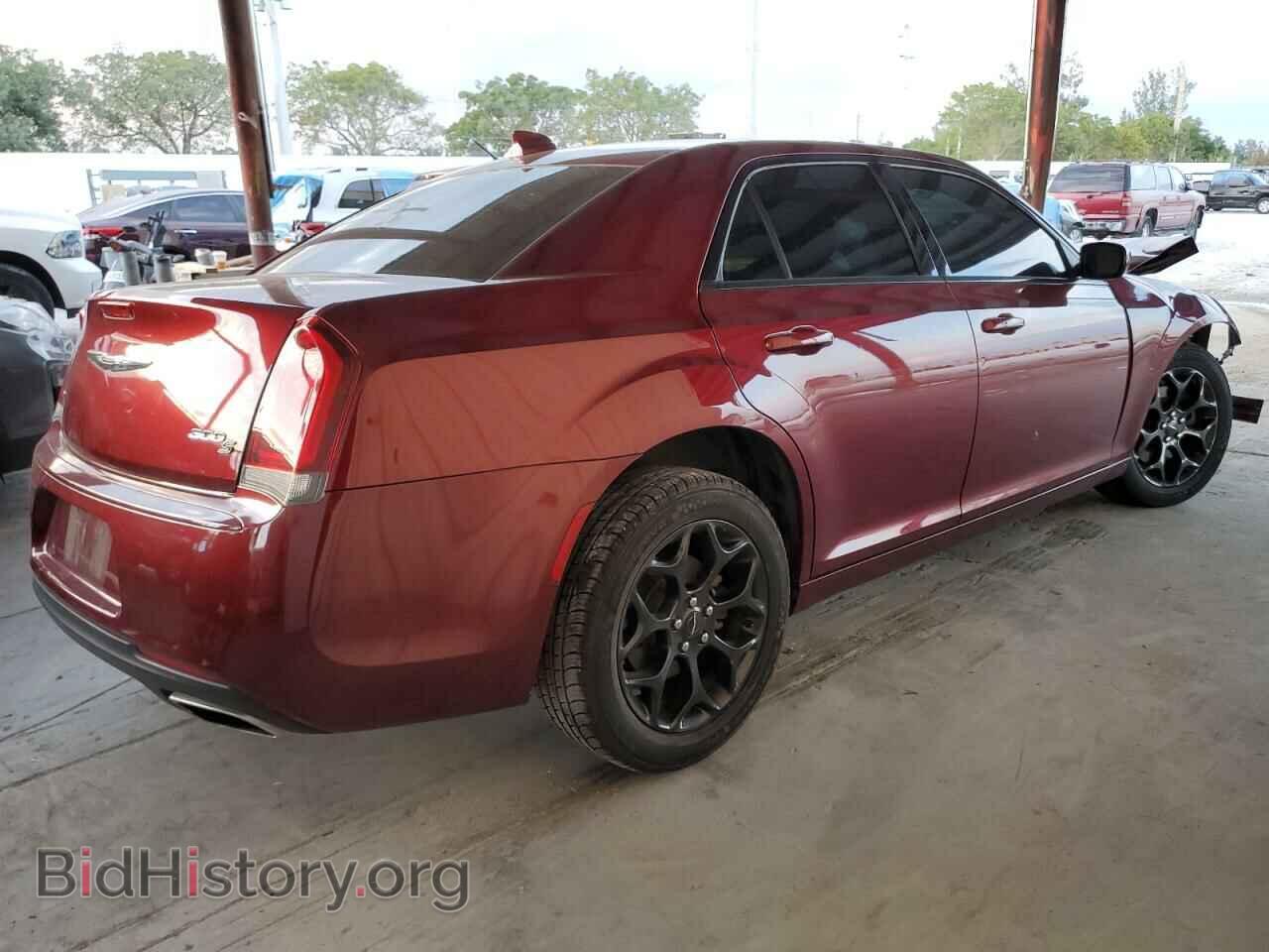 2019 CHRYSLER 300 - VIN: 2C3CCAGGXKH690839 - Фото 3