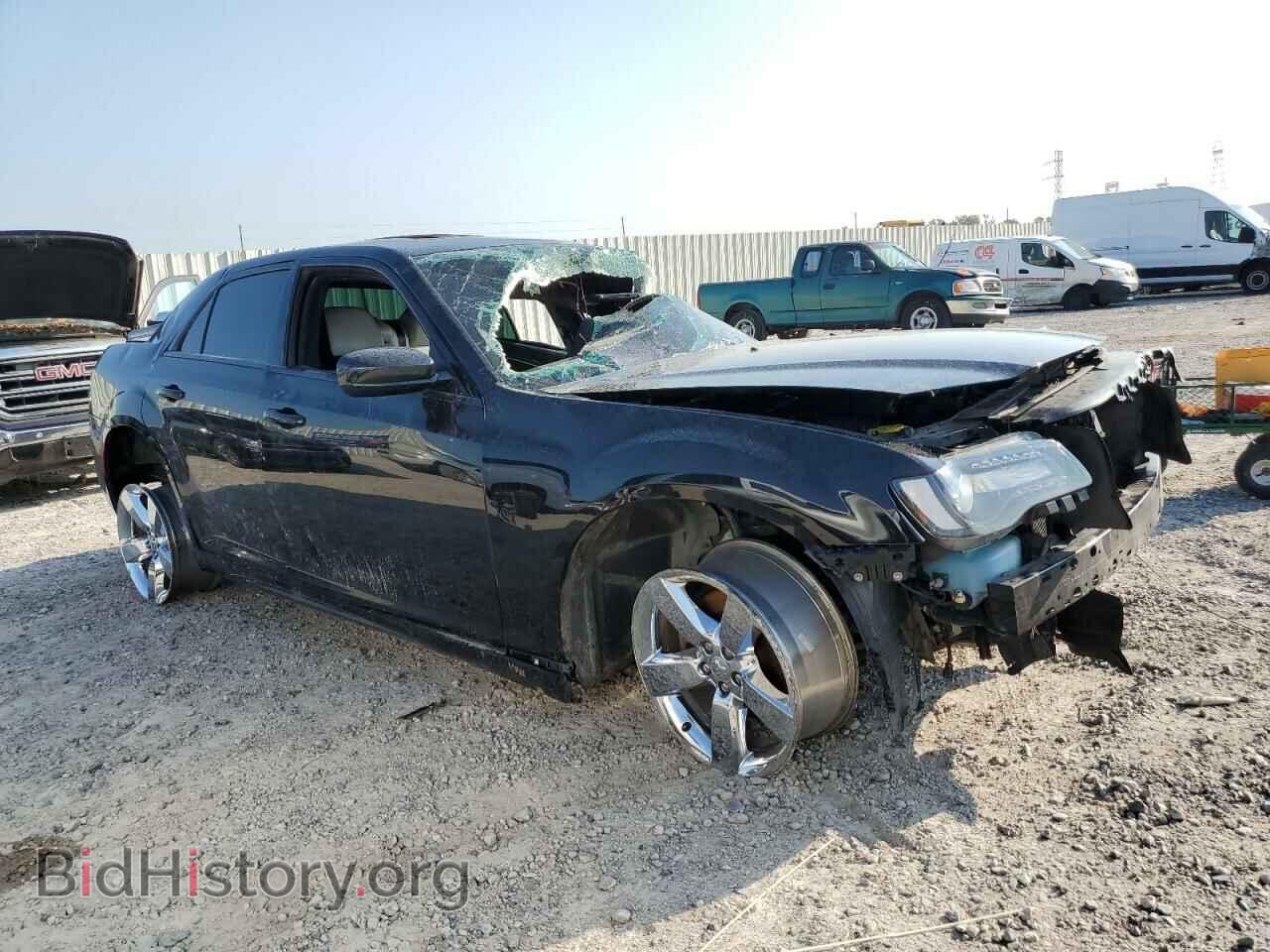 2018 CHRYSLER 300 - VIN: 2C3CCABT6JH324587 - Фото 4