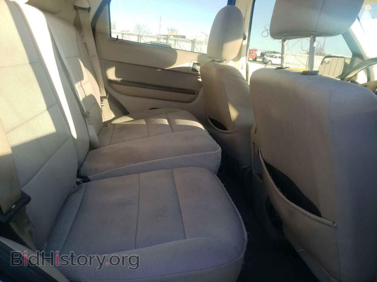 2011 FORD ESCAPE - VIN: 1FMCU9DG6BKA42897 - Фото 6