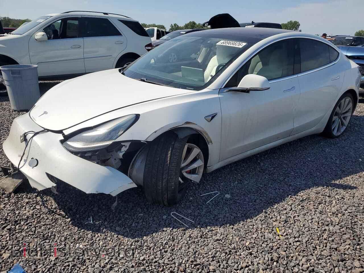 Фотография 5YJ3E1EB3JF081352 - TESLA MODEL 3 2018