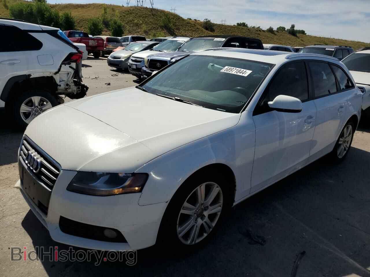 Photo WAUSFAFLXBA054186 - AUDI A4 2011
