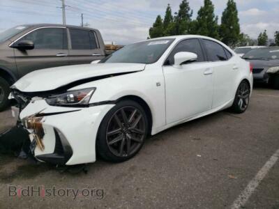 2017 Lexus IS IS 200t, белый — VIN JTHBA1D28H5050696, Copart