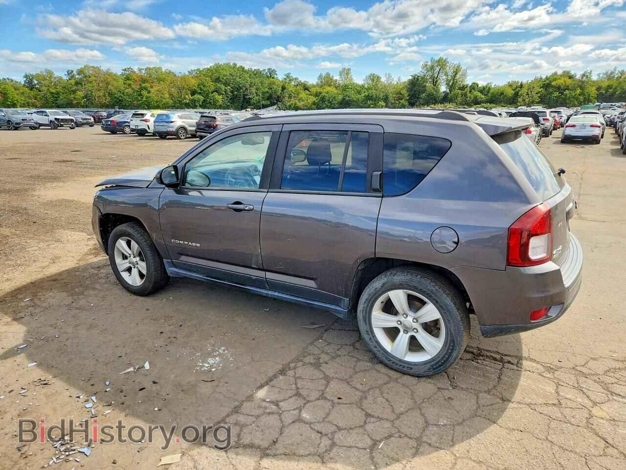 2015 JEEP COMPASS - VIN: 1C4NJDBB4FD152065 - Photo 2