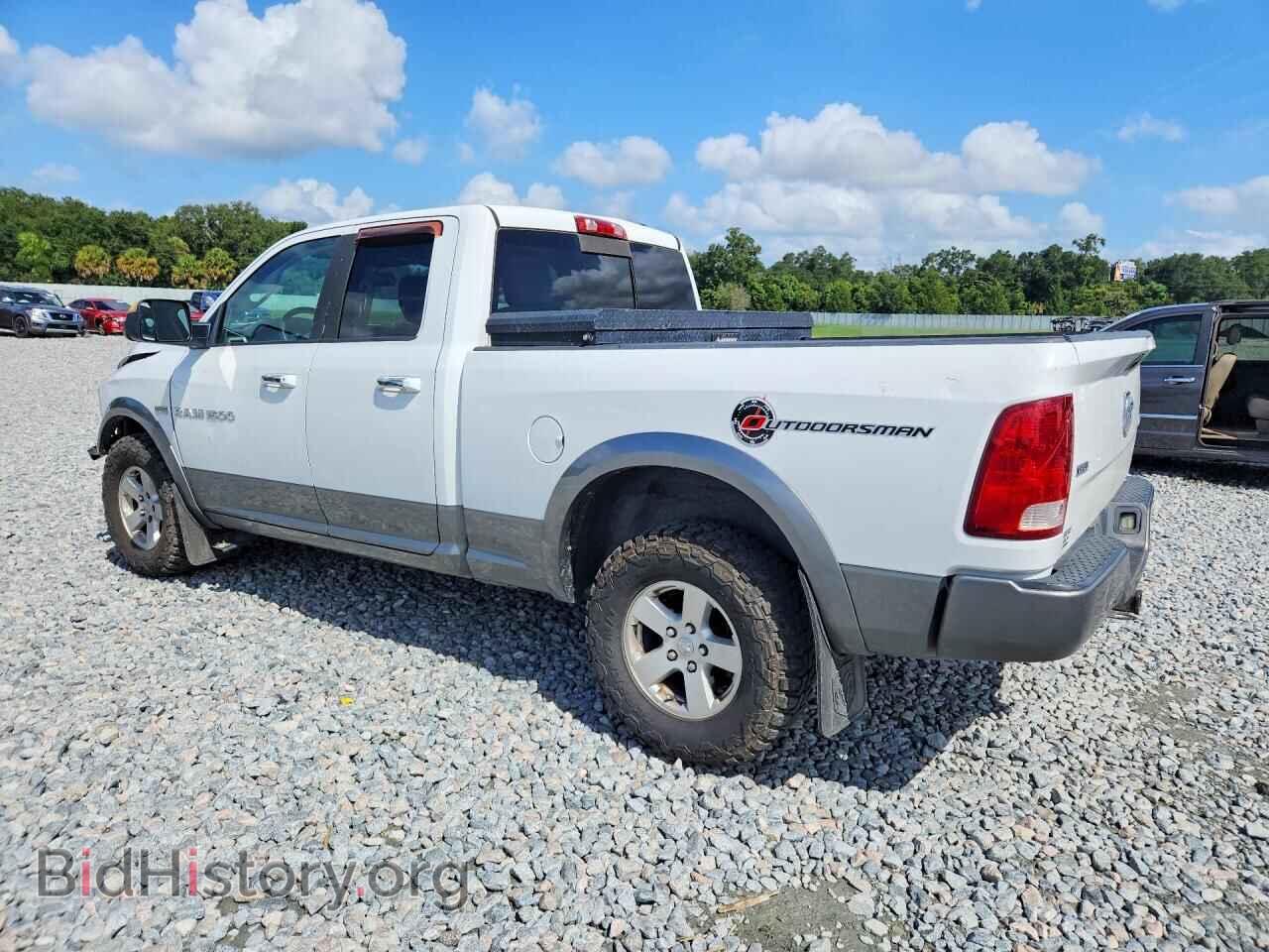 2011 DODGE RAM 1500 - VIN: 1D7RV1GT0BS627664 - Фото 2