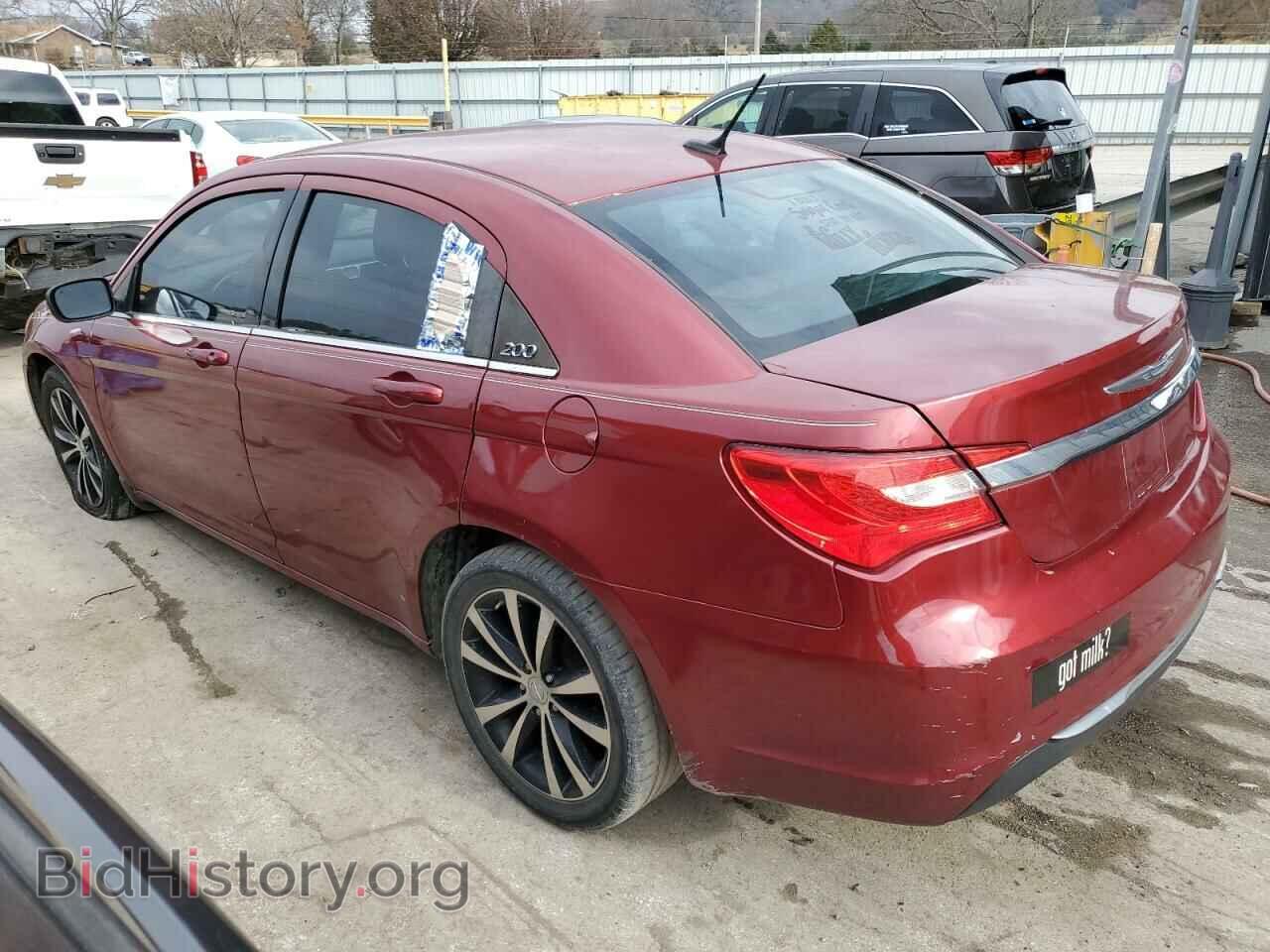 2014 CHRYSLER 200 - VIN: 1C3CCBBG0EN150232 - Фото 2