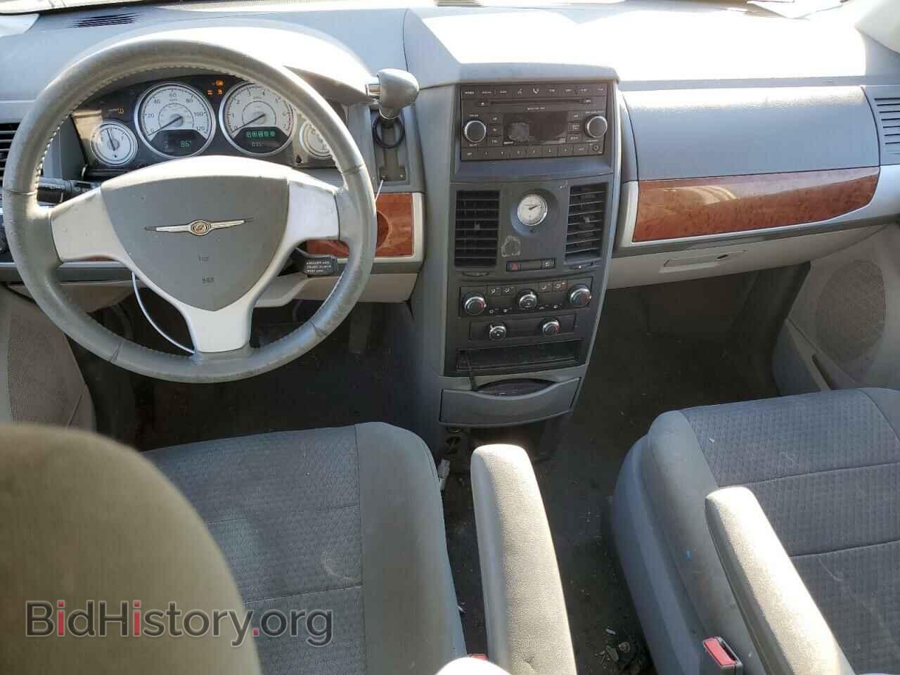 2008 CHRYSLER MINIVAN - VIN: 2A8HR54P78R136858 - Фото 8