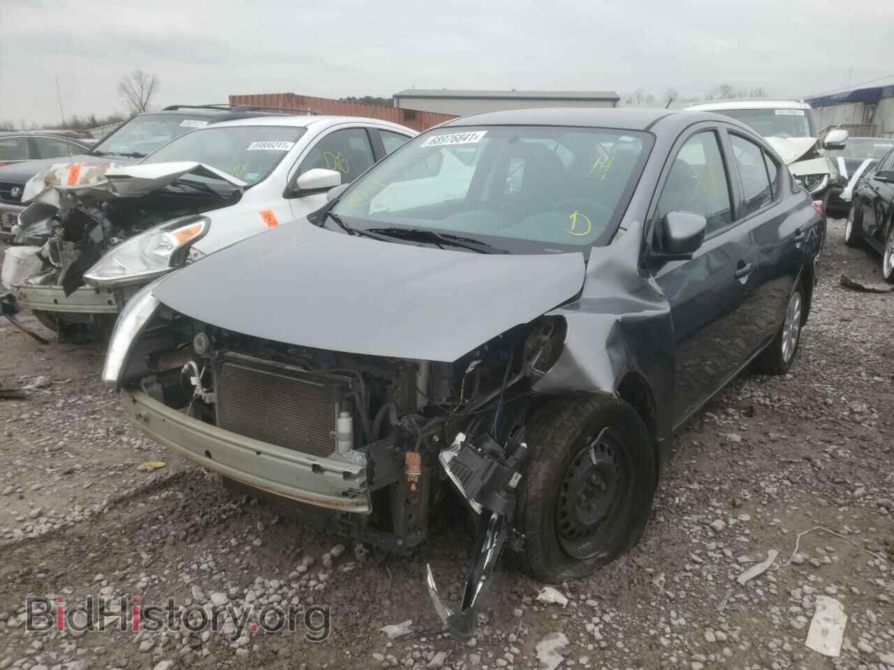 2017 NISSAN VERSA - VIN: 3N1CN7AP3HL908124 - Photo 2