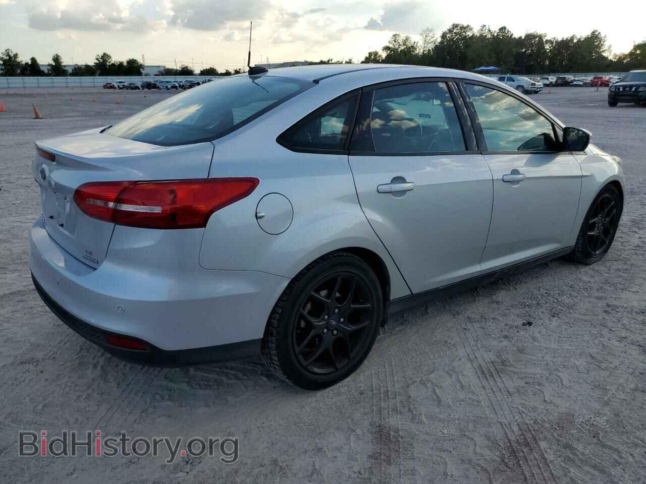 2016 FORD FOCUS - VIN: 1FADP3F21GL307523 - Фото 3