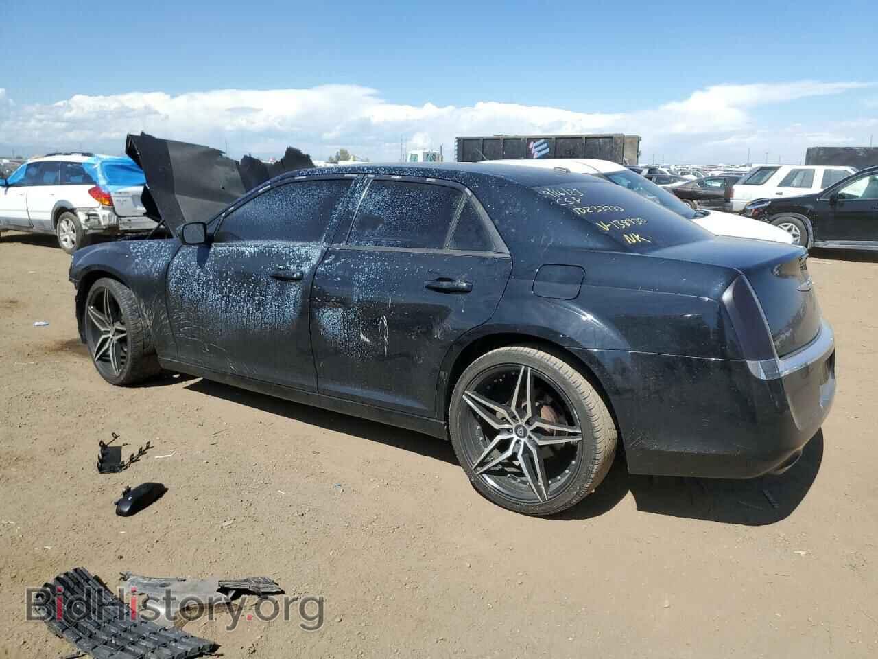 2014 CHRYSLER 300 - VIN: 2C3CCAAG2EH138930 - Фото 2