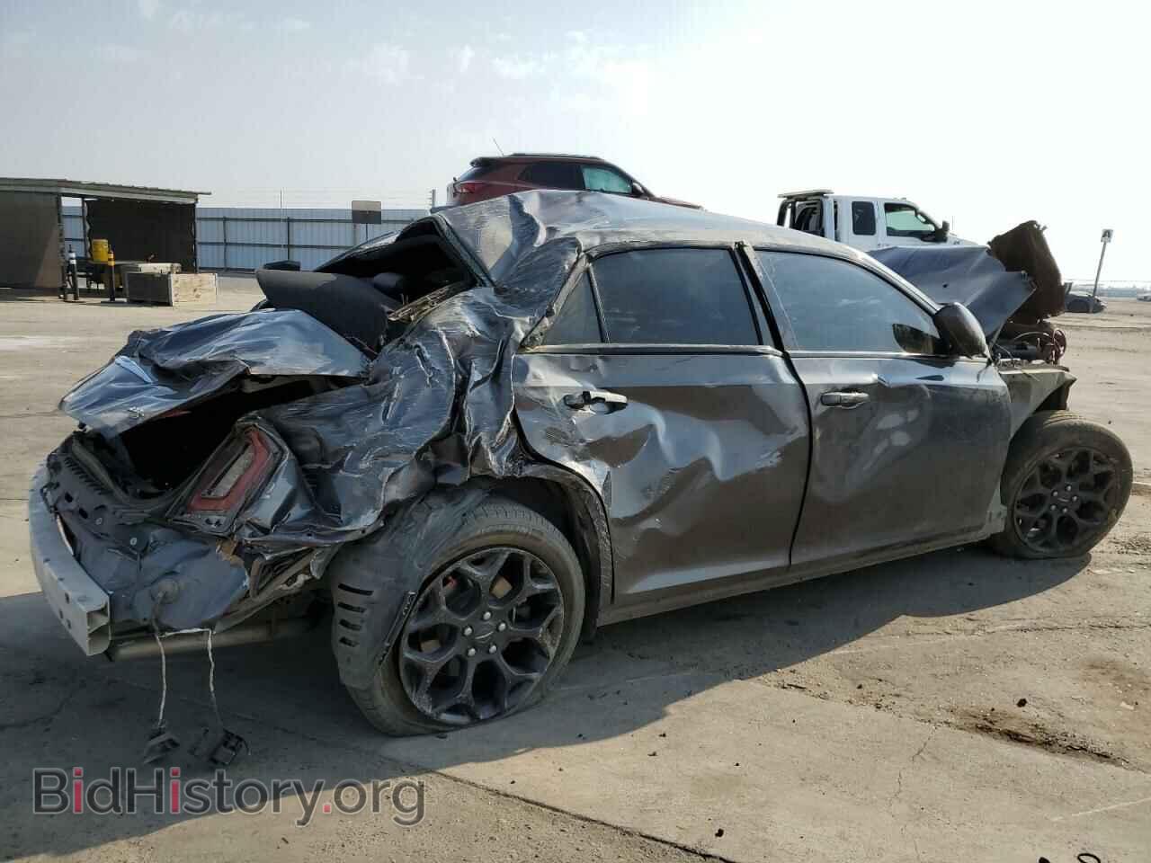 2019 CHRYSLER 300 - VIN: 2C3CCAGG7KH651464 - Photo 3