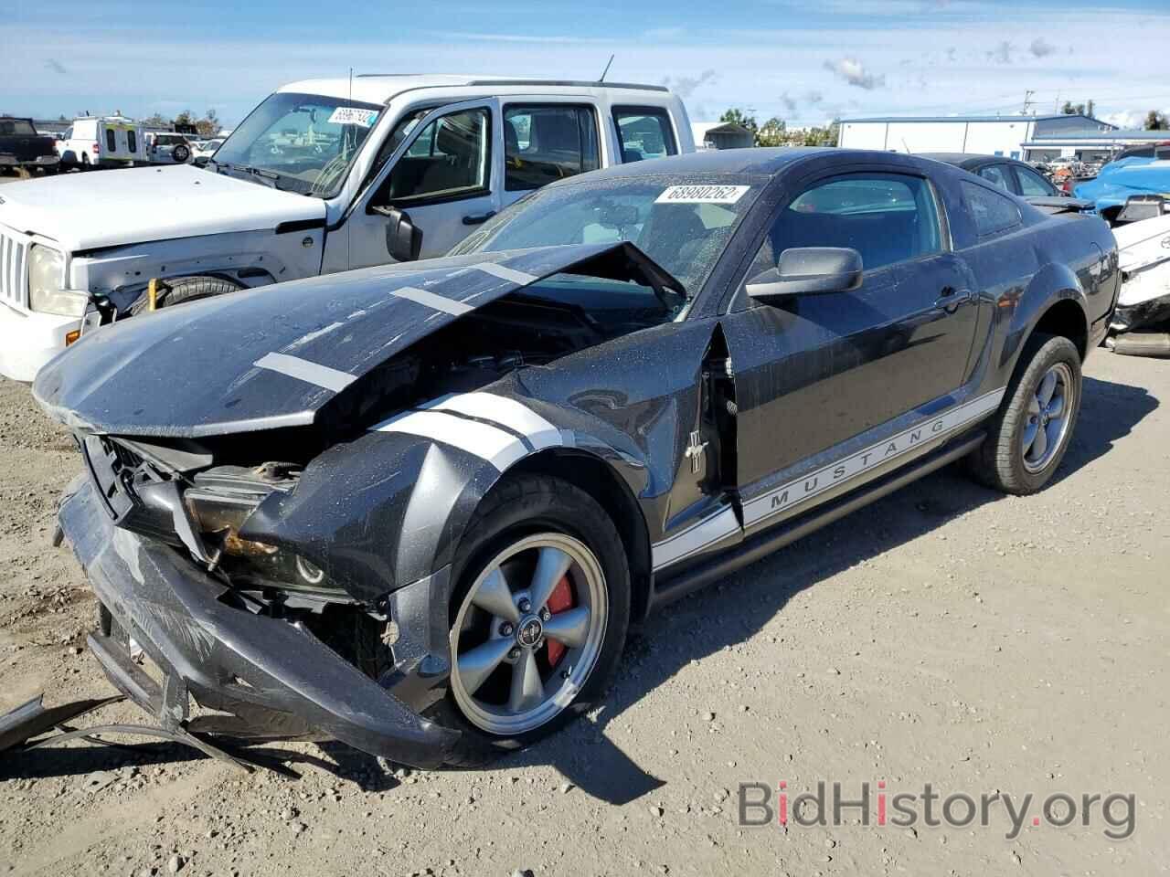 Photo 1ZVHT80N285121290 - FORD MUSTANG 2008
