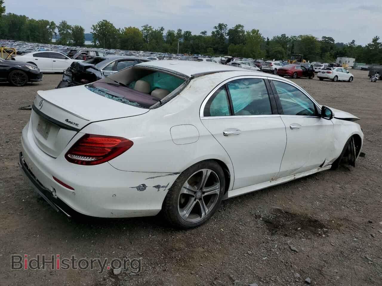 2017 MERCEDES-BENZ E-CLASS - VIN: WDDZF4KB1HA130179 - Фото 3