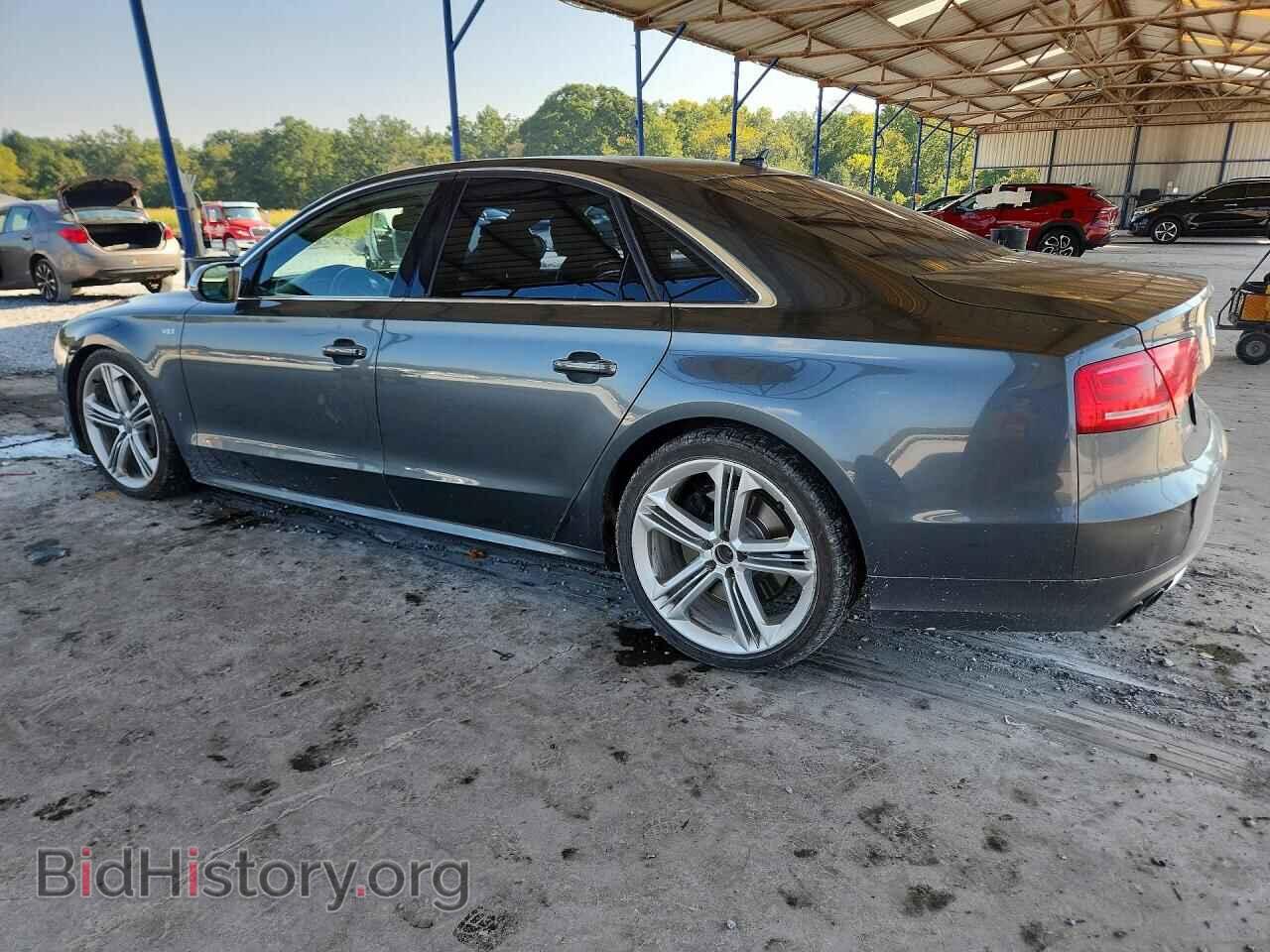 2013 AUDI S8 - VIN: WAUD2AFD1DN033932 - Photo 2