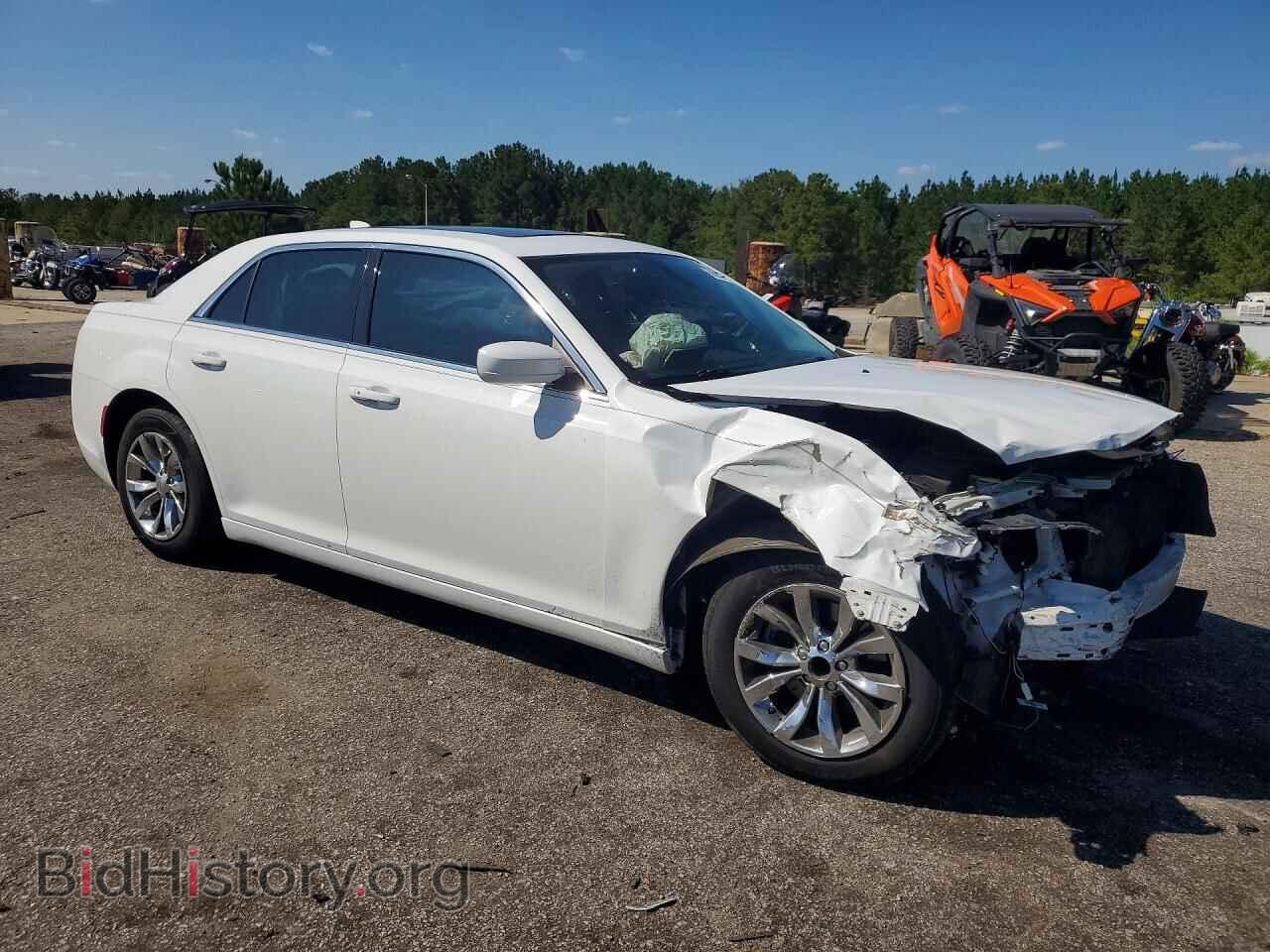 2015 CHRYSLER 300 - VIN: 2C3CCAAG6FH849063 - Photo 4