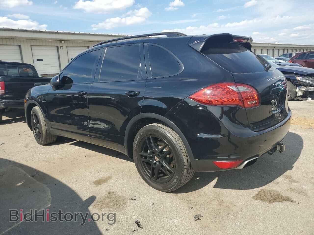 2013 PORSCHE CAYENNE - VIN: WP1AE2A28DLA14412 - Фото 2
