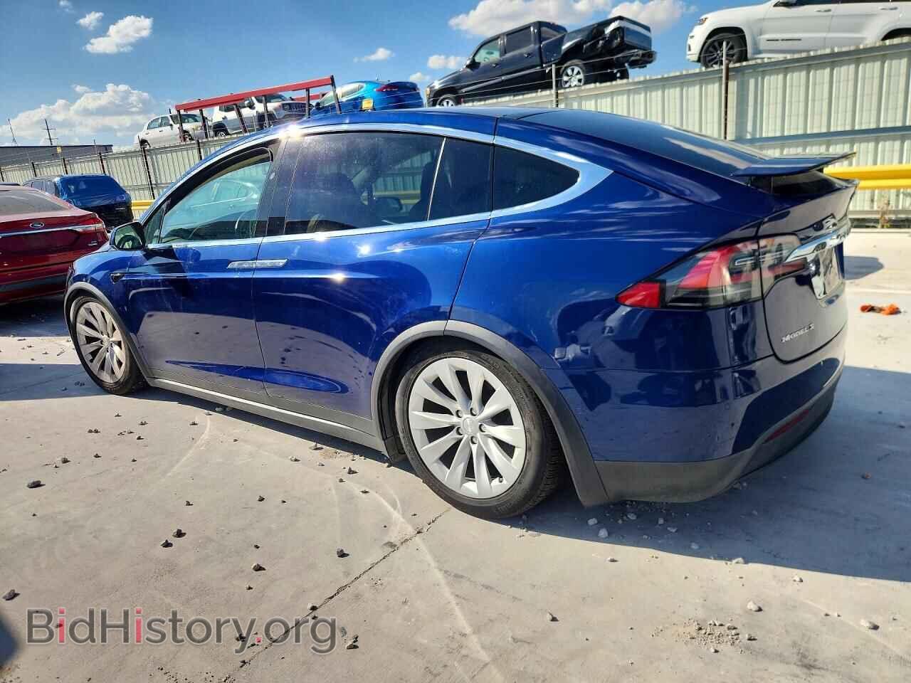 2017 TESLA MODEL X - VIN: 5YJXCBE22HF051279 - Photo 2