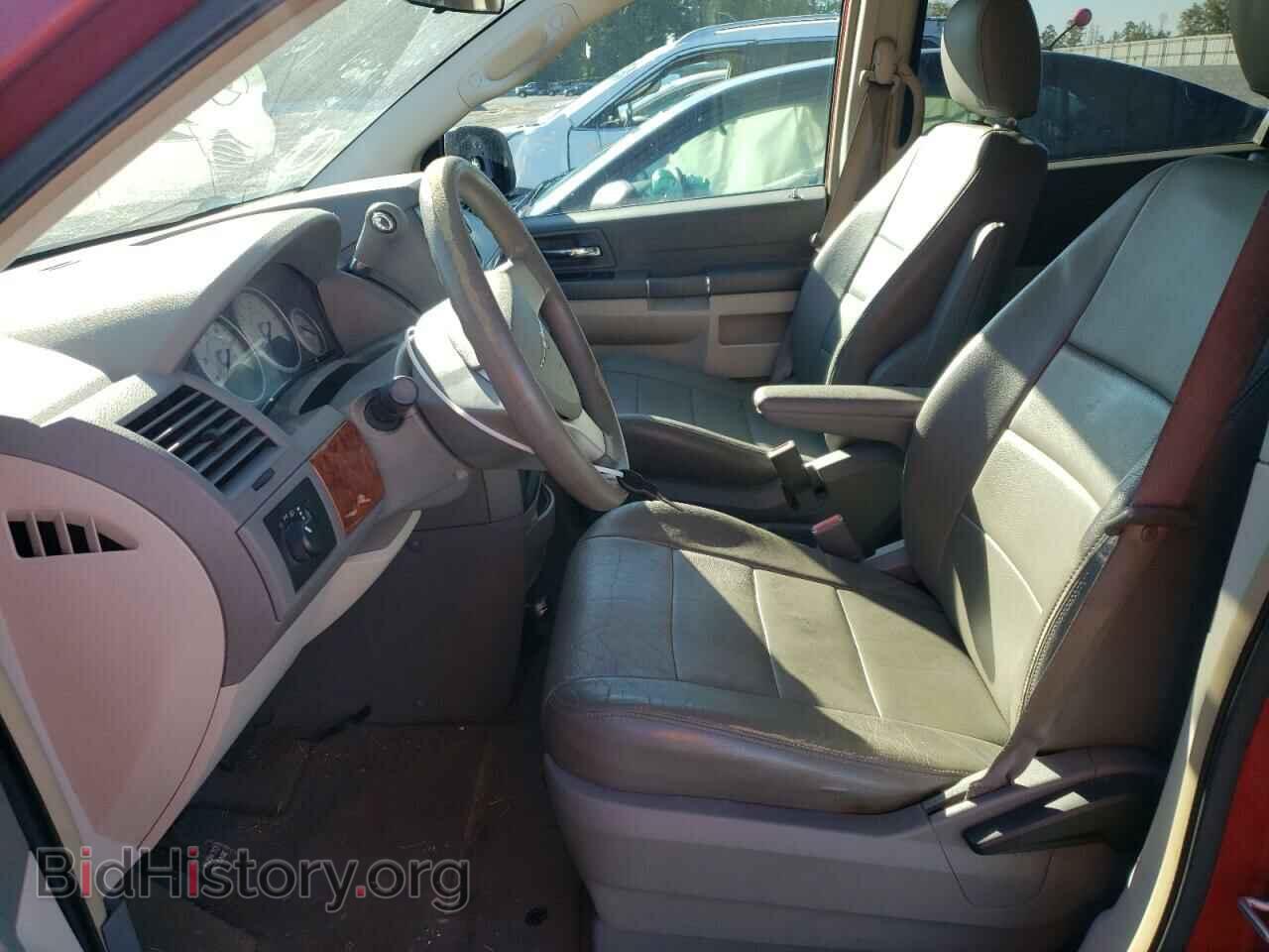 2008 CHRYSLER MINIVAN - VIN: 2A8HR44H38R743519 - Фото 7