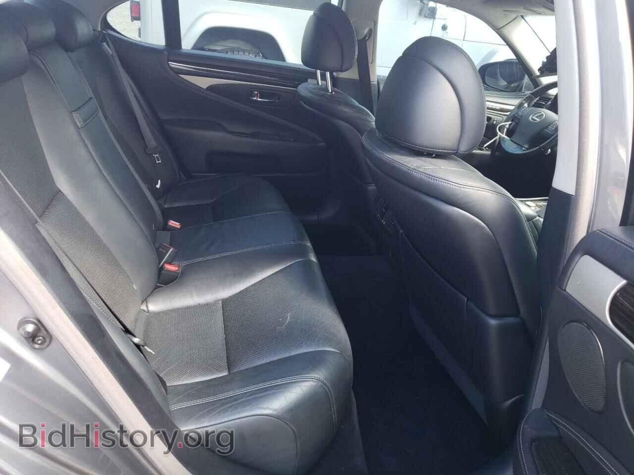 2016 LEXUS LS460 - VIN: JTHBL5EF7G5140651 - Photo 10
