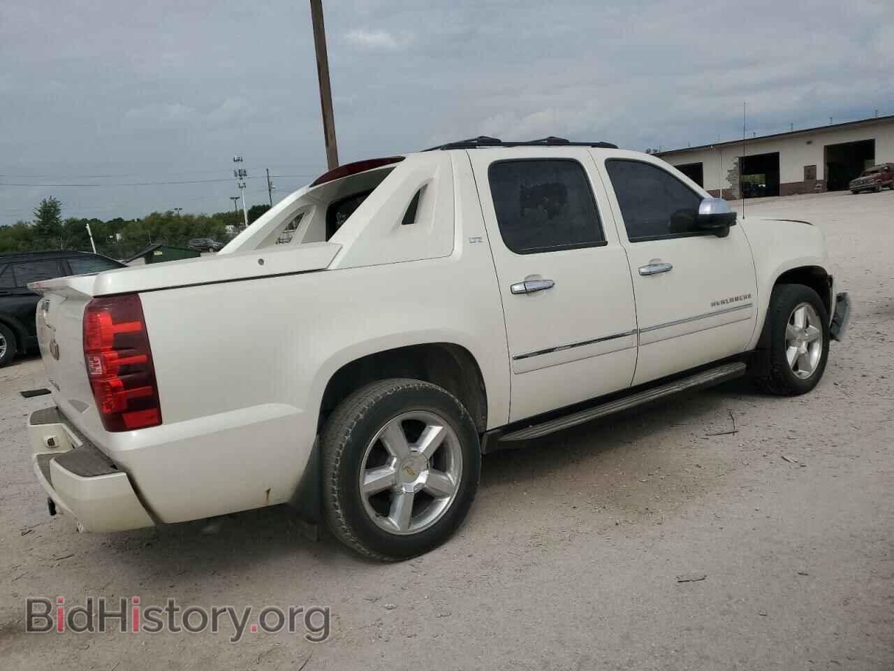 2012 CHEVROLET AVALANCHE - VIN: 3GNTKGE70CG305592 - Фото 3