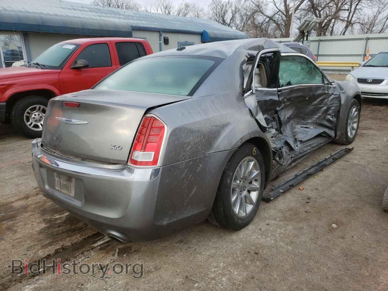 2012 CHRYSLER 300 - VIN: 2C3CCACG3CH138977 - Фото 4