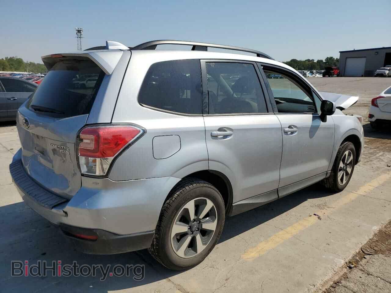 2017 SUBARU FORESTER - VIN: JF2SJAEC3HH537121 - Фото 3