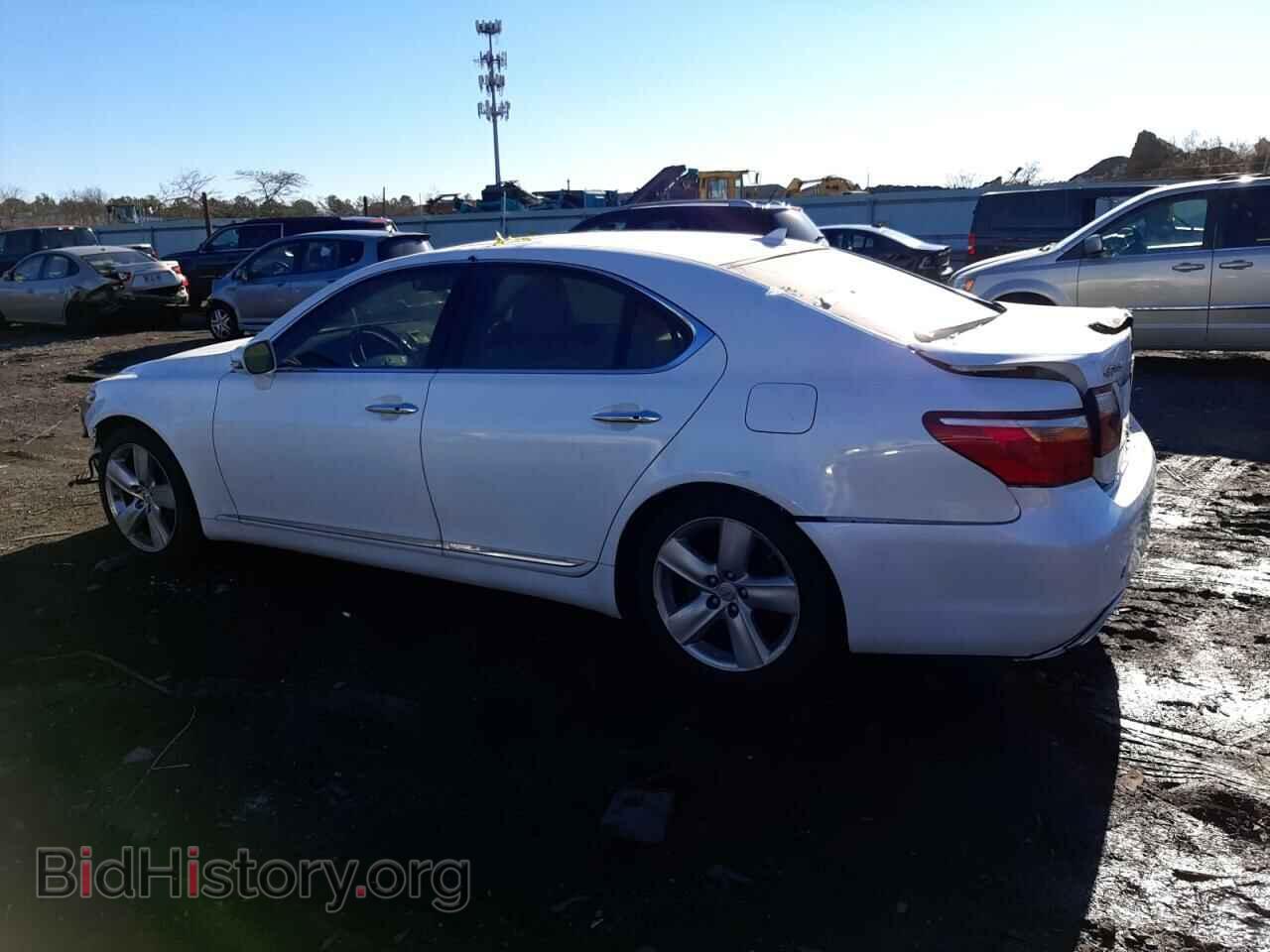 2012 LEXUS LS460 - VIN: JTHBL5EF8C5111752 - Photo 2