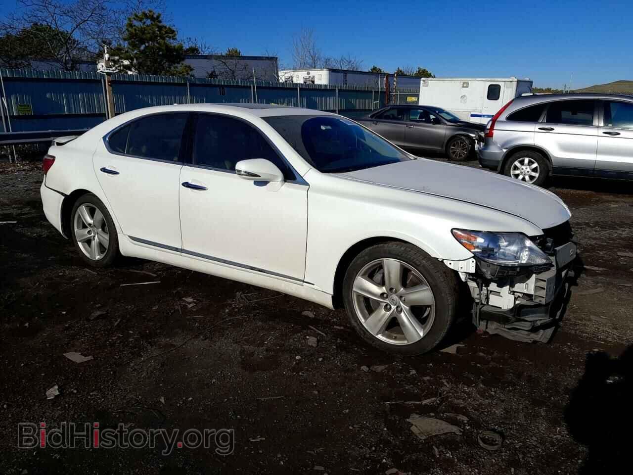 2012 LEXUS LS460 - VIN: JTHBL5EF8C5111752 - Photo 4