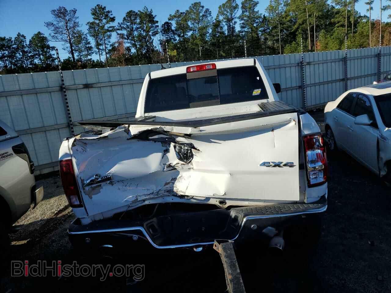 2017 RAM 1500 - VIN: 1C6RR7LT2HS555213 - Фото 6