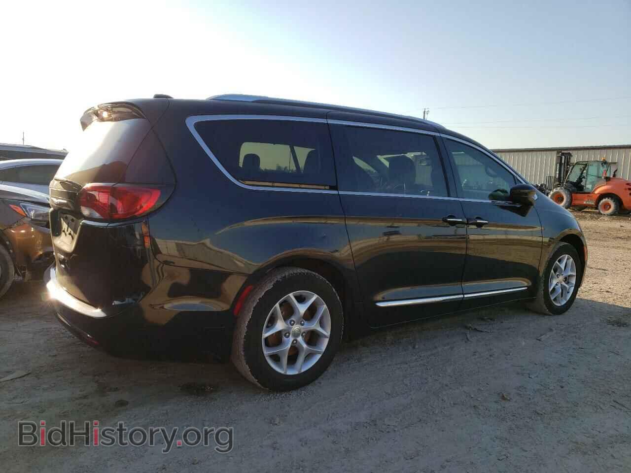 2017 CHRYSLER PACIFICA - VIN: 2C4RC1EG8HR850700 - Photo 3