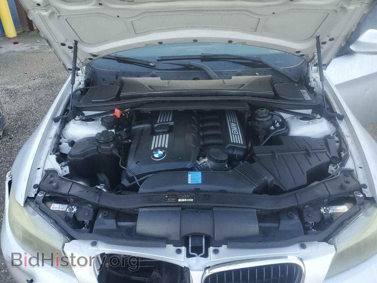 2011 BMW 3 SERIES - VIN: WBAPH7G56BNN05593 - Фото 11