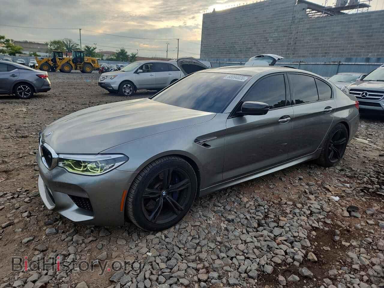 Photo WBSJF0C50JB283413 - BMW M5 2018