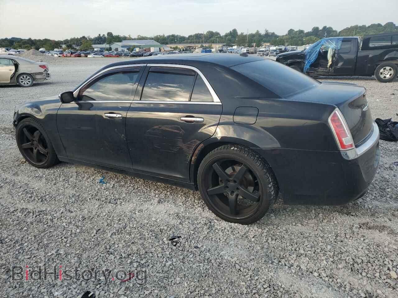 2011 CHRYSLER 300 - VIN: 2C3CA6CT0BH595695 - Фото 2
