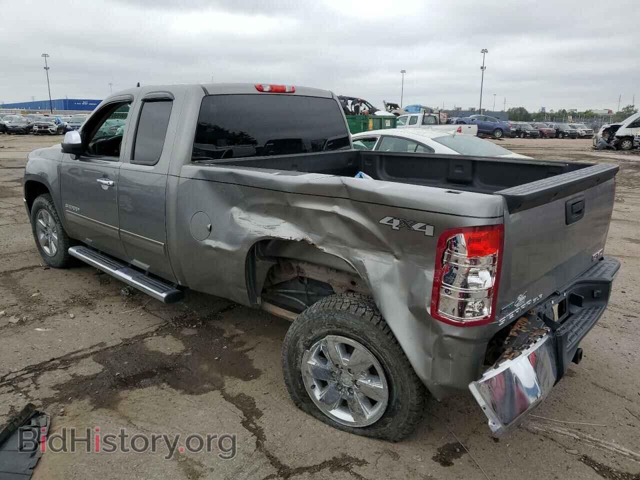 2012 GMC SIERRA - VIN: 1GTR2VE7XCZ180320 - Фото 2