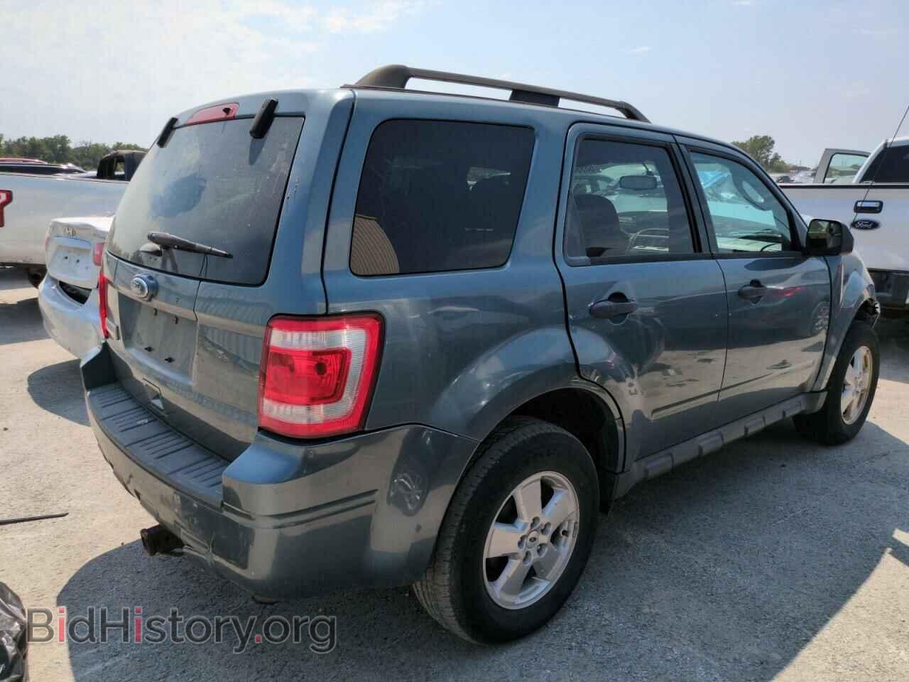 2011 FORD ESCAPE - VIN: 1FMCU0D79BKB36364 - Фото 3