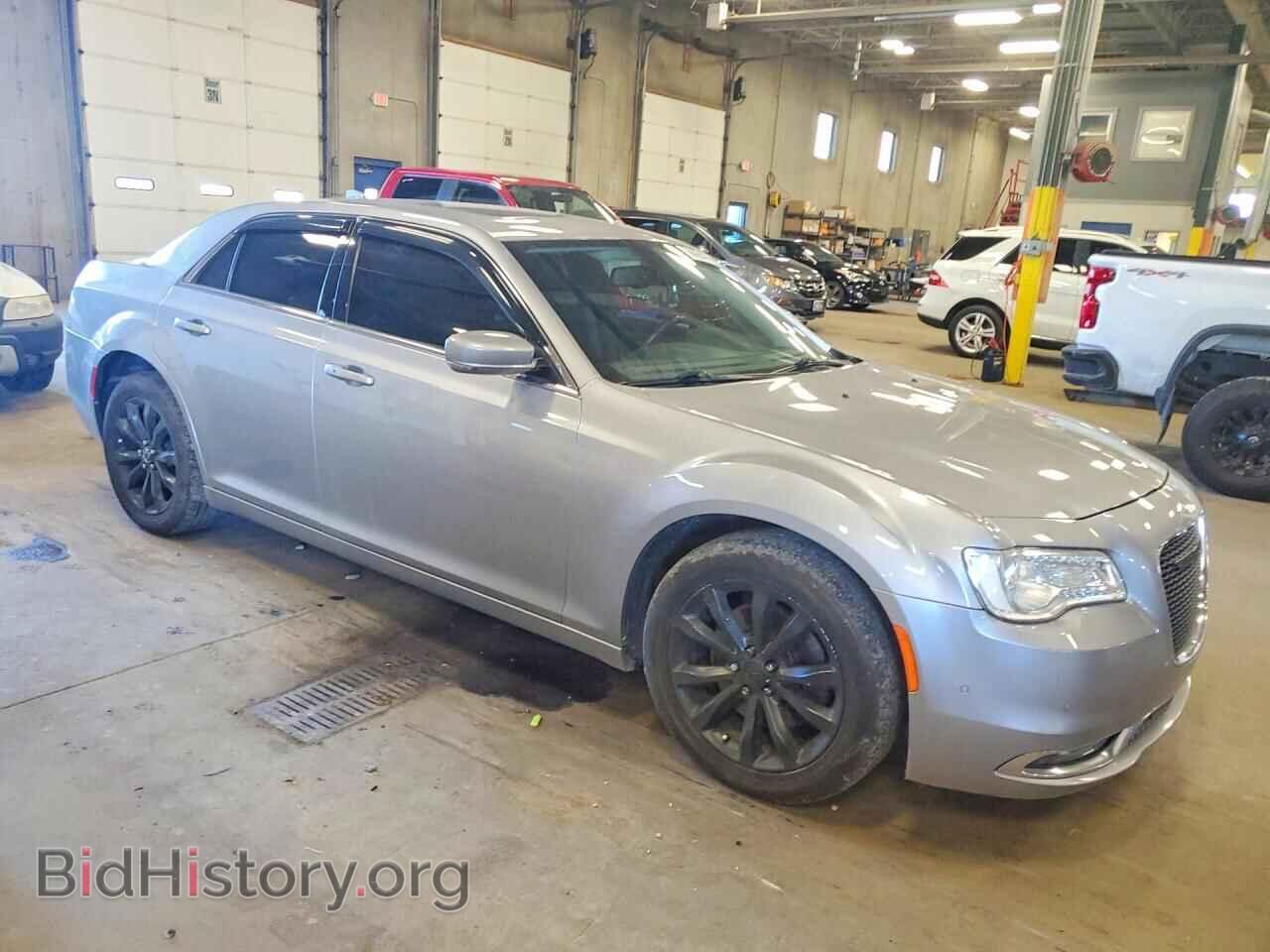 2017 CHRYSLER 300 - VIN: 2C3CCARG0HH534976 - Фото 4