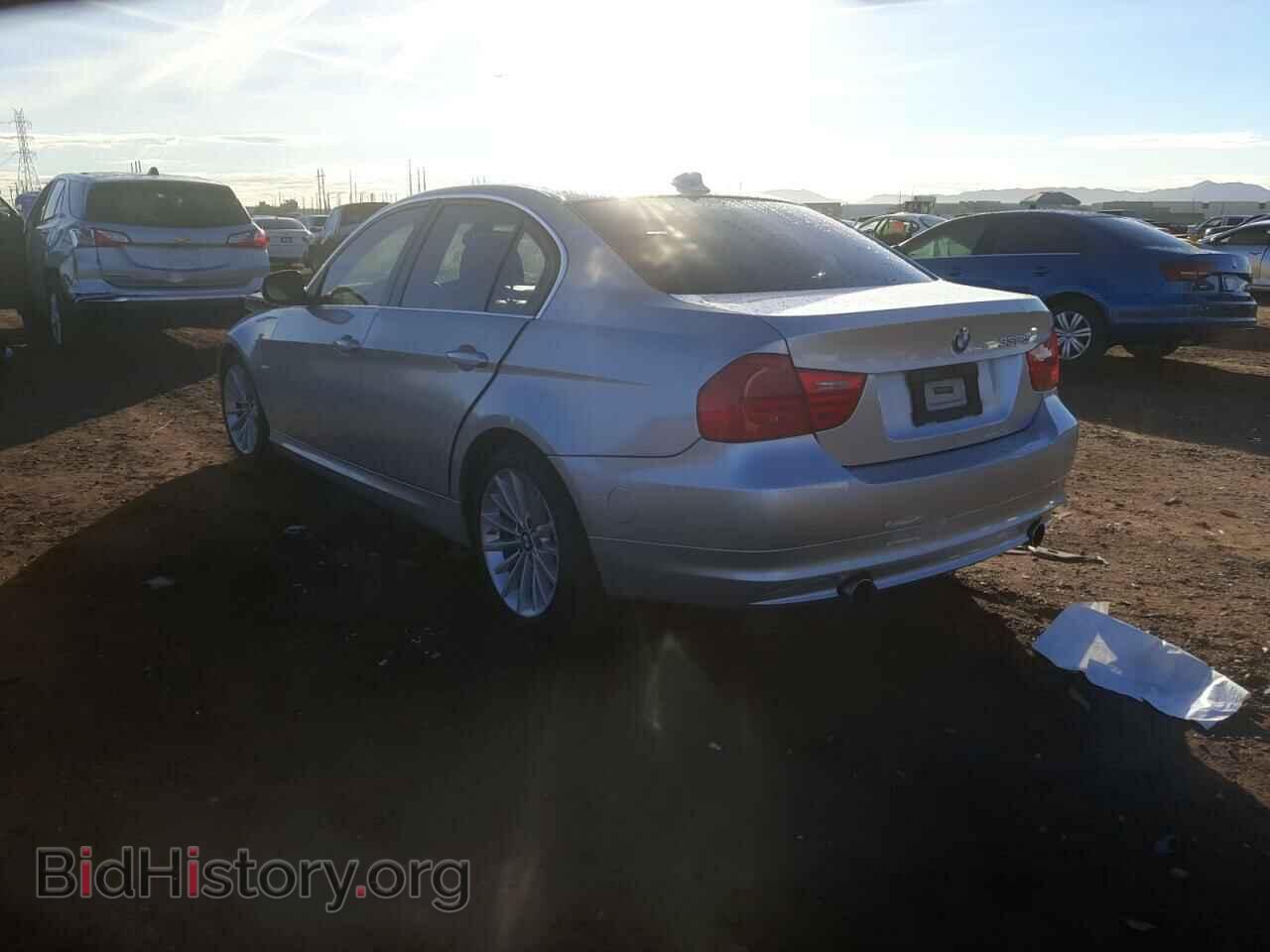 2011 BMW 3 SERIES - VIN: WBAPN7C54BF184646 - Фото 3