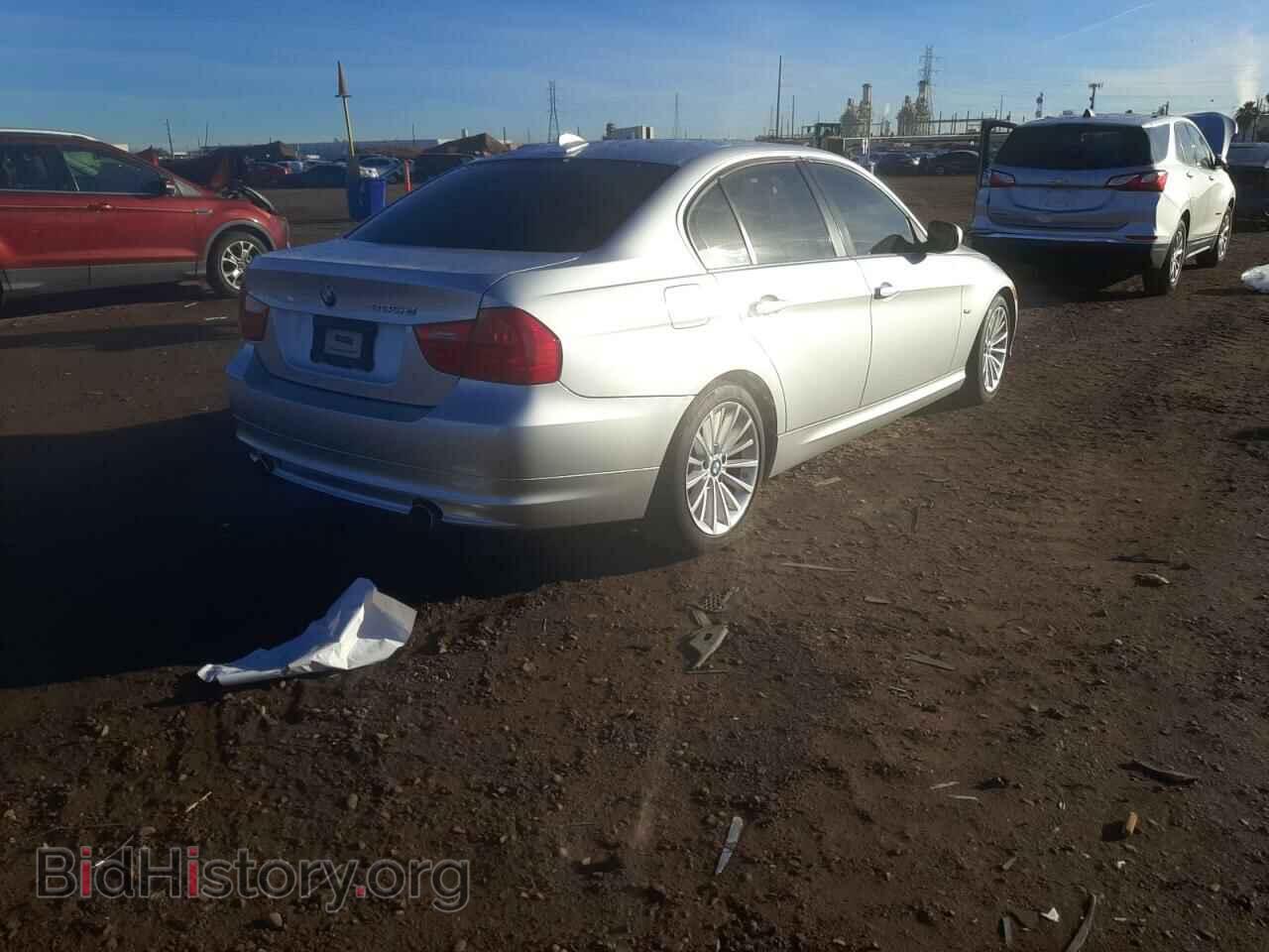 2011 BMW 3 SERIES - VIN: WBAPN7C54BF184646 - Фото 4