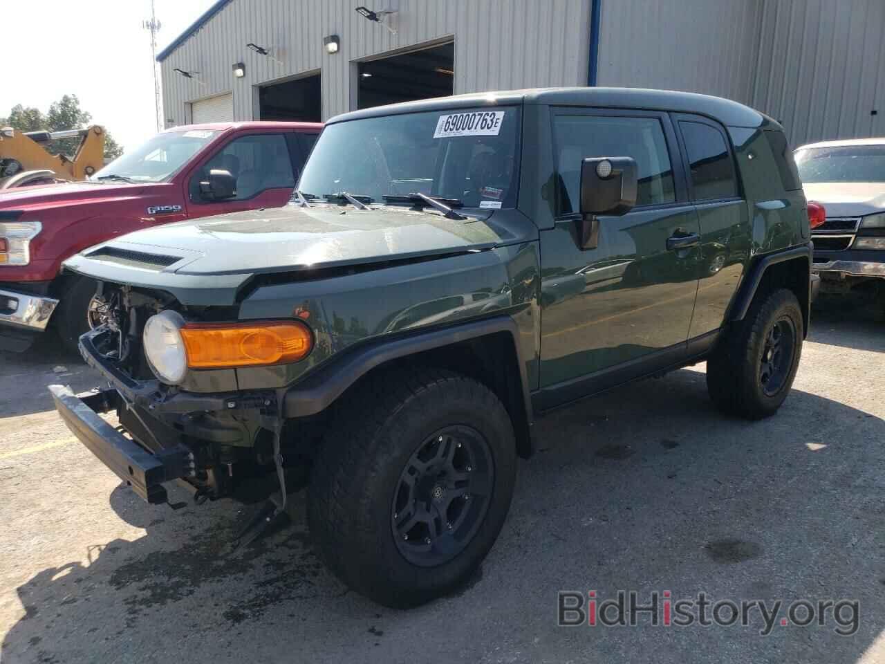 Photo JTEBU4BF6BK108647 - TOYOTA FJ CRUISER 2011