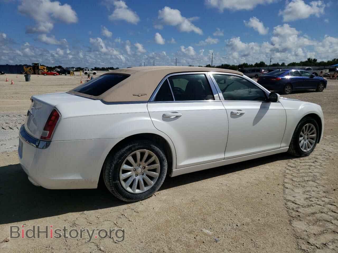 2013 CHRYSLER 300 - VIN: 2C3CCAAG4DH632530 - Фото 3