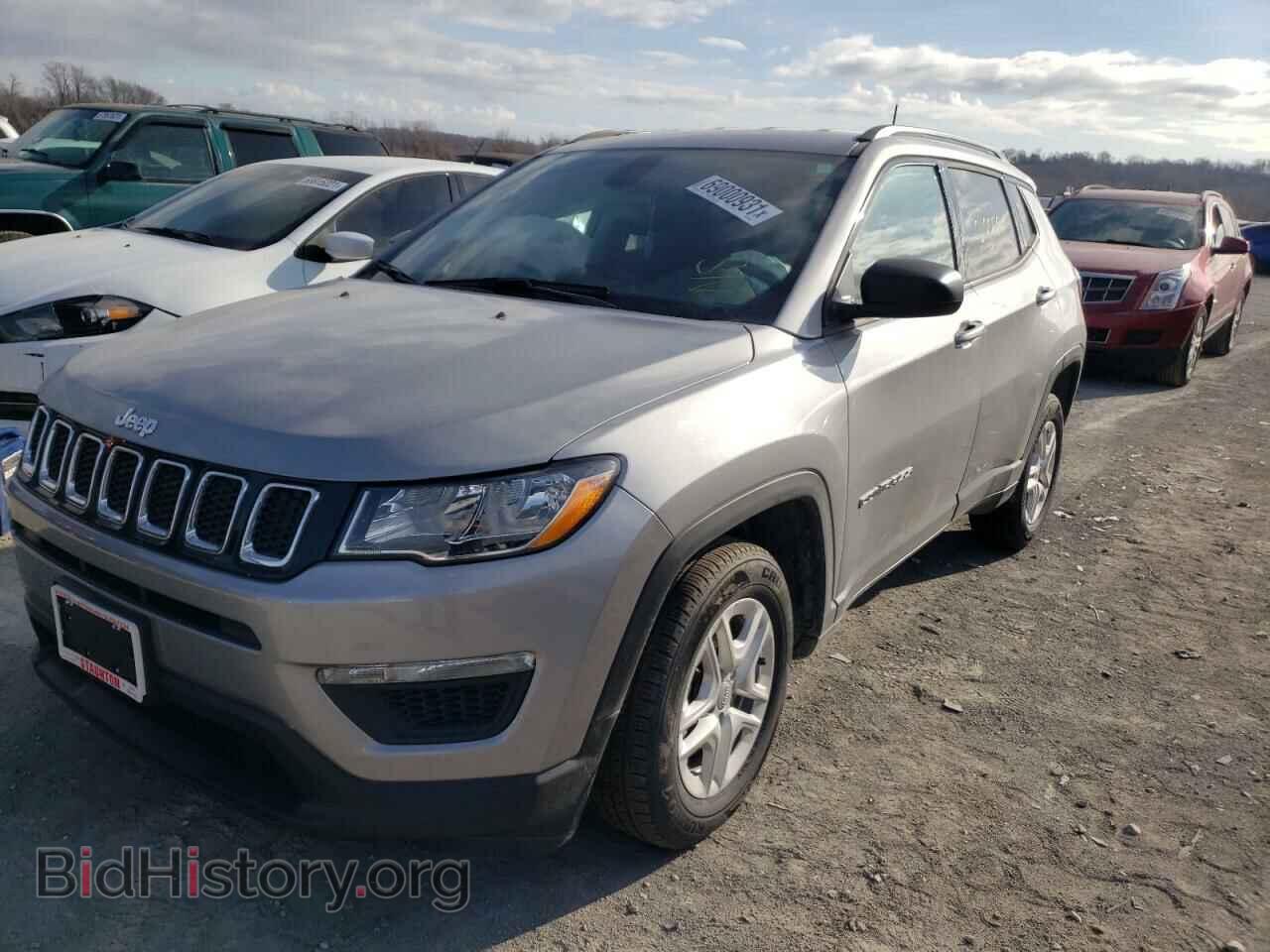2018 JEEP COMPASS - VIN: 3C4NJCAB3JT240698 - Фото 2